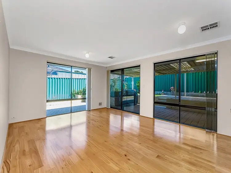 Fourth view of Homely house listing, 7 Woodview Retreat, Caversham WA 6055