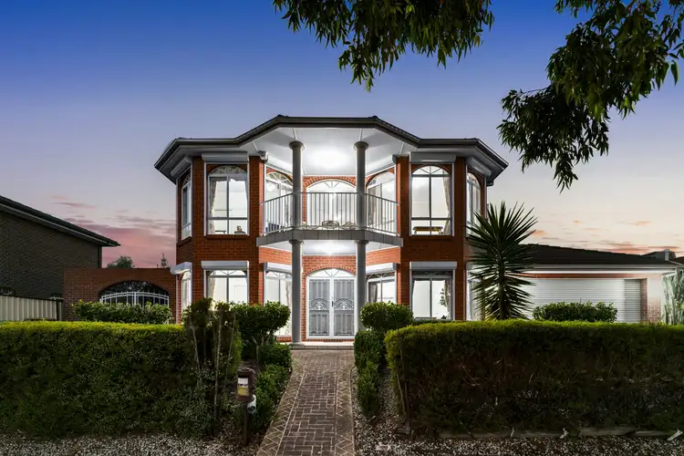 12 Sedgefield Terrace, Cairnlea VIC 3023
