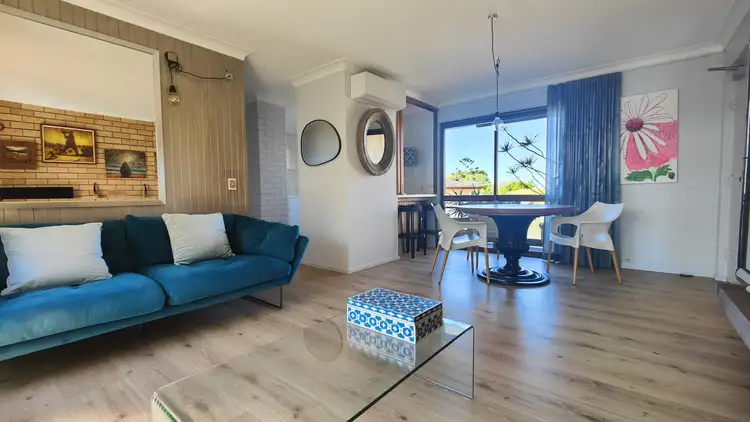 1/4 Ray Street, Sunshine Beach QLD 4567