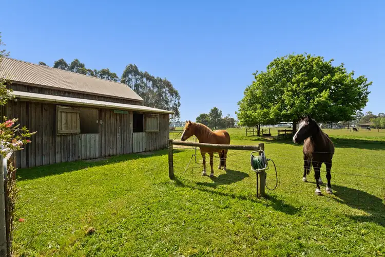 Second view of Homely rural property listing, 5 Elizabeth Court, Westbury VIC 3825