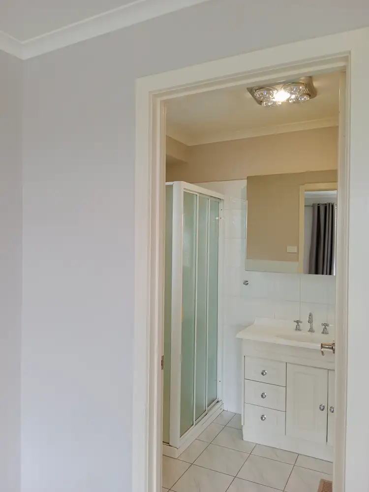 Fourth view of Homely apartment listing, 6 Central Springs Rd, Daylesford VIC 3460