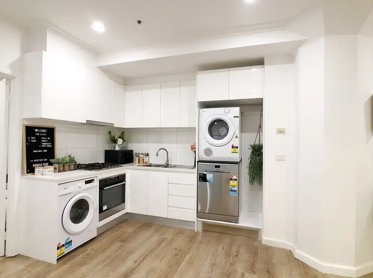 Third view of Homely apartment listing, 704/339 Swanston Street, Melbourne VIC 3000