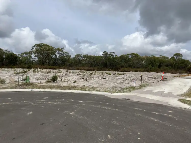 14 Fathom Court, Burrum Heads QLD 4659