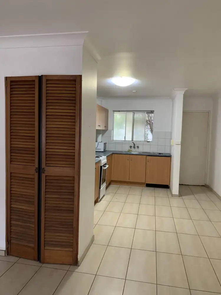 Fifth view of Homely apartment listing, 3/21 Darrambal Street, Chevron Island QLD 4217