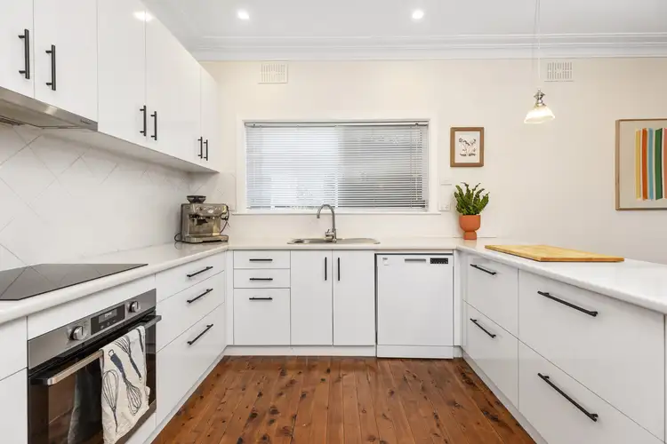 Third view of Homely house listing, 6 Campbell Place, Wagga Wagga NSW 2650