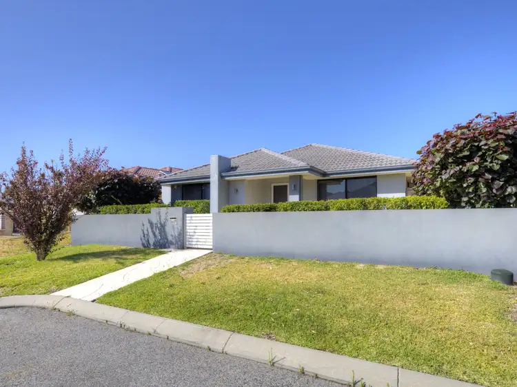 16 Korad Terrace, Forrestfield WA 6058
