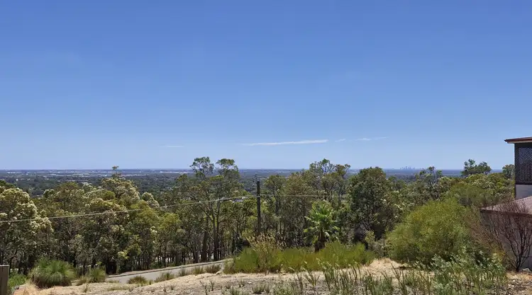 40 Carrick Road, Mount Richon WA 6112