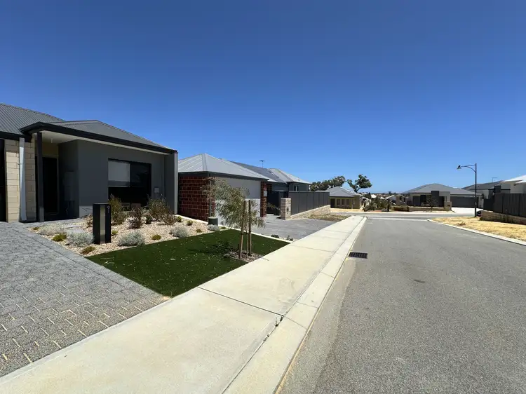 Second view of Homely house listing, 91 Yellowtail Grove, Beeliar WA 6164