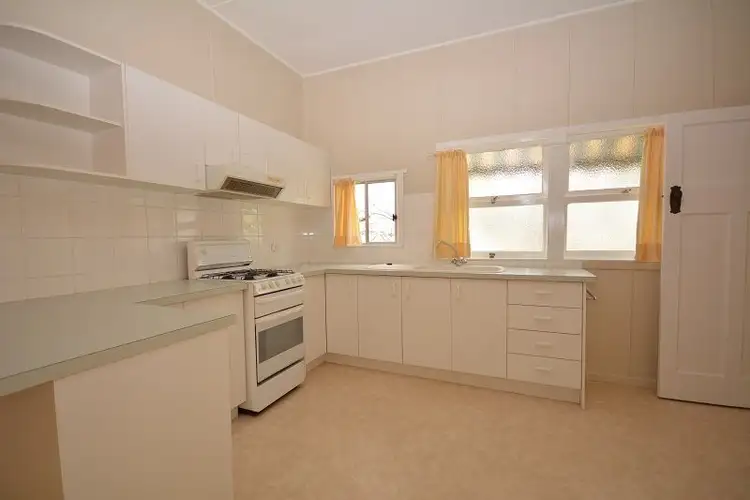 Fourth view of Homely unit listing, 2/24 Smeaton St, Coorparoo QLD 4151