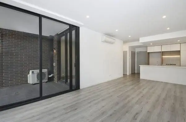 604/81B Lord Sheffield Circuit, Penrith NSW 2750