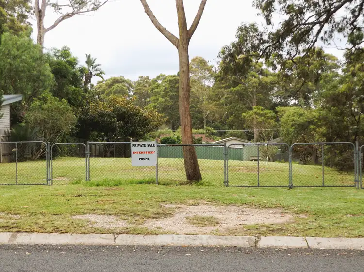 6 Hilmer Avenue, Mossy Point NSW 2537