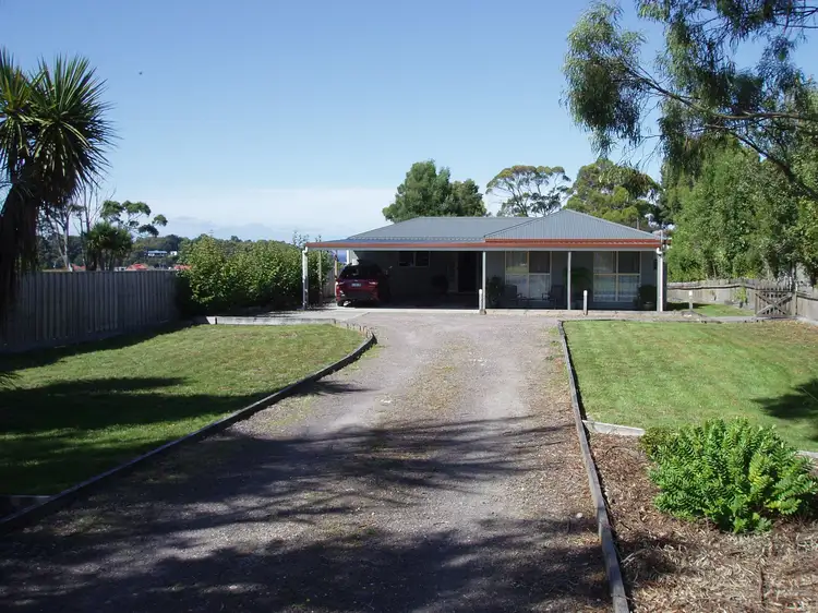 9 Innes Street East, Strahan TAS 7468