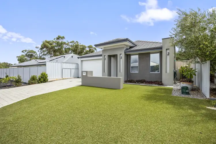 Second view of Homely house listing, 3 Wading Place, Lake Coogee WA 6166