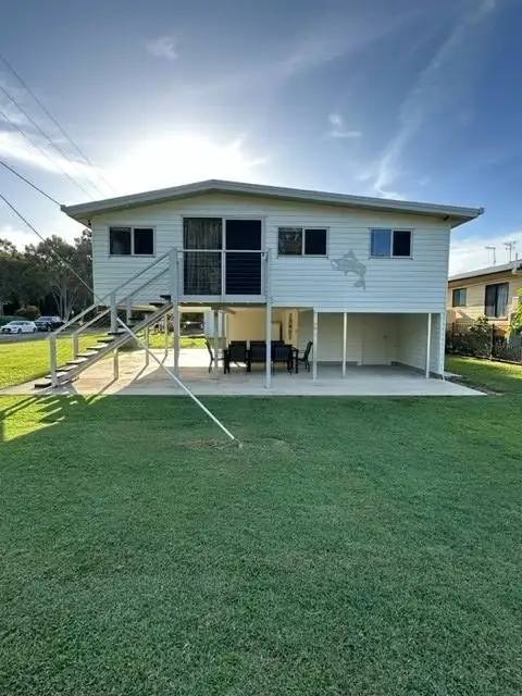 1 George Street, Seaforth QLD 4741