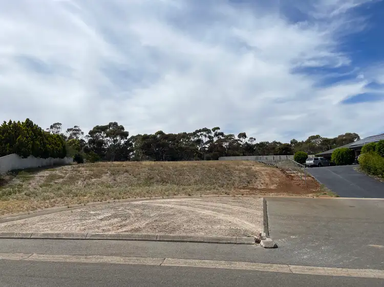 18 Beatrix Drive, Craigmore SA 5114