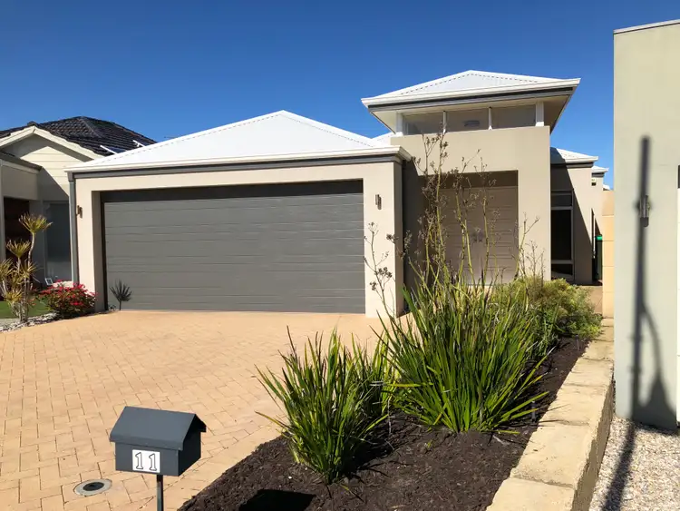 11 Broulee Lane, Secret Harbour WA 6173