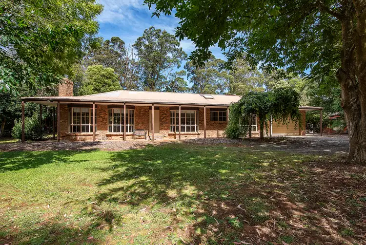 8 Royal Crescent, Kinglake VIC 3763