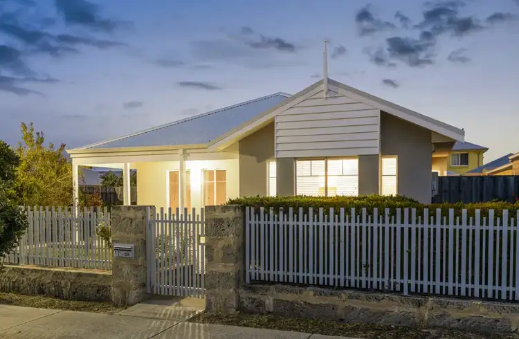 12 Windward St, Yanchep WA 6035