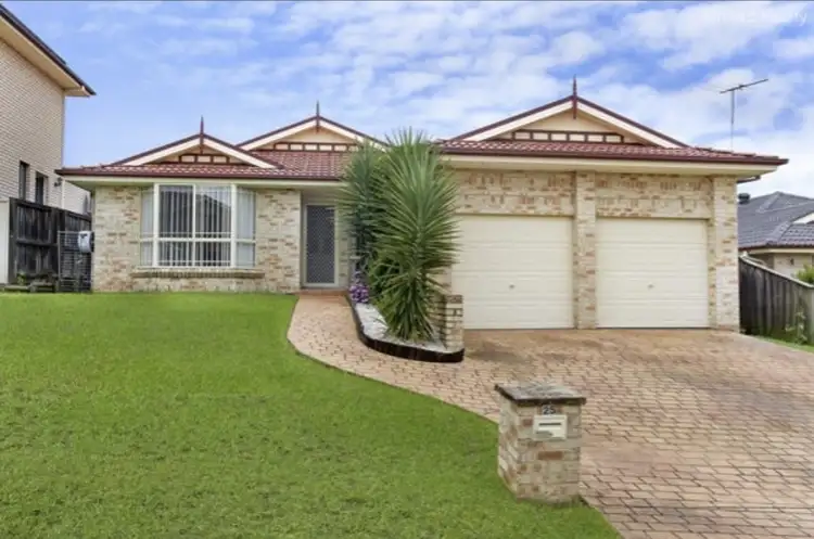 25 Mathinna Circuit, West Hoxton NSW 2171