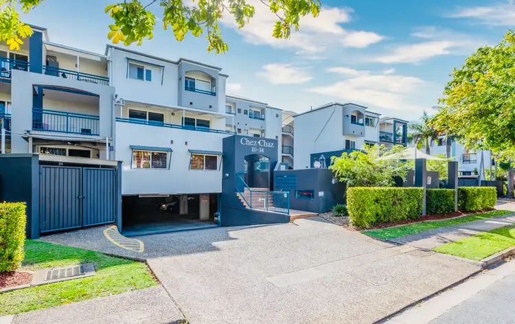 Main view of Homely unit listing, 15/10-14 Purli St, Surfers Paradise QLD 4217