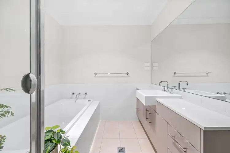 Sixth view of Homely house listing, 6 McAlroy Place, Goulburn NSW 2580