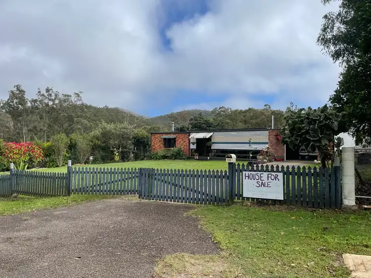 19 Holdcroft Drive, Moomin QLD 4887