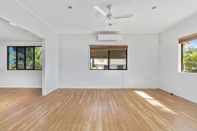 Sixth view of Homely house listing, 15 Ward Place, Emerald QLD 4720