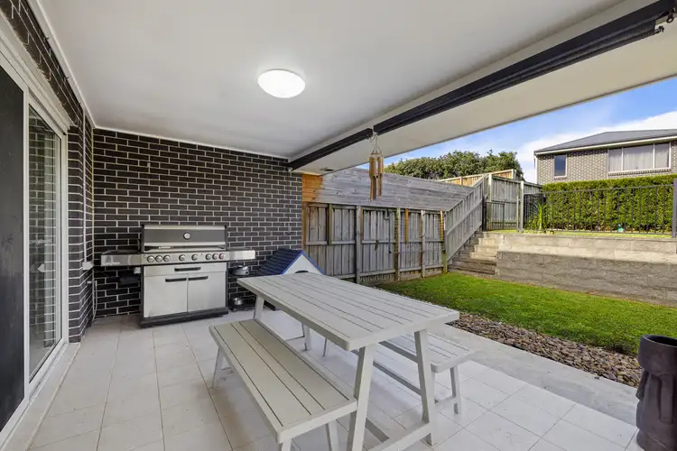 2/18 Angophora Avenue, Kingswood NSW 2747