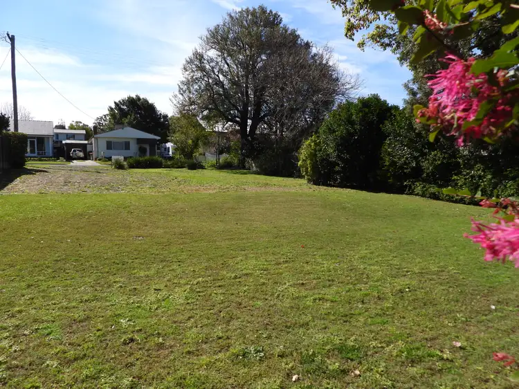 18 Turley Avenue, Bomaderry NSW 2541
