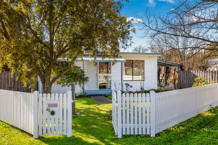 43 Greenhill Avenue, Castlemaine VIC 3450