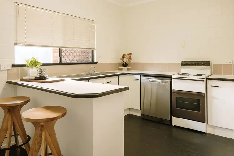 15/457 Severin Street, Manunda QLD 4870