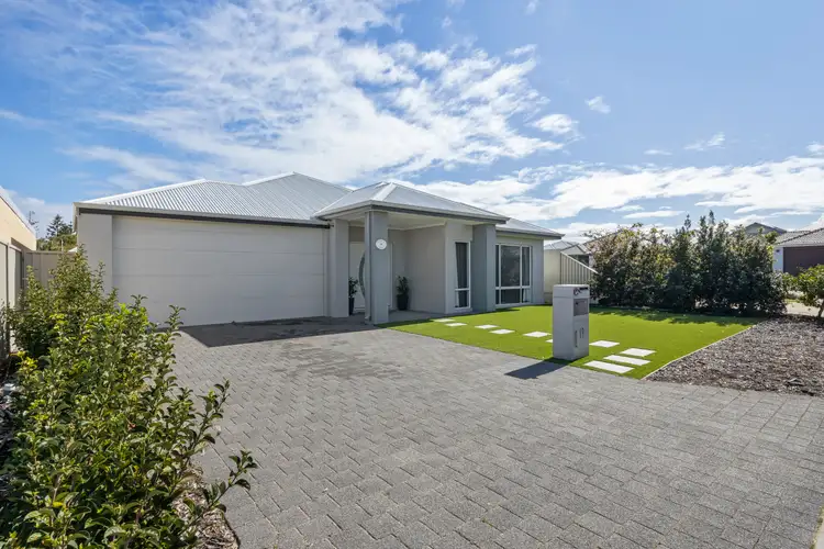 Second view of Homely house listing, 19 Pontoon Way, Alkimos WA 6038