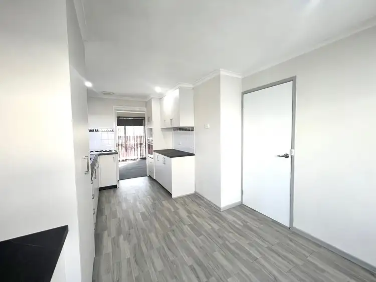 Fifth view of Homely apartment listing, 2/9-11 Dorothy Street, Doveton VIC 3177