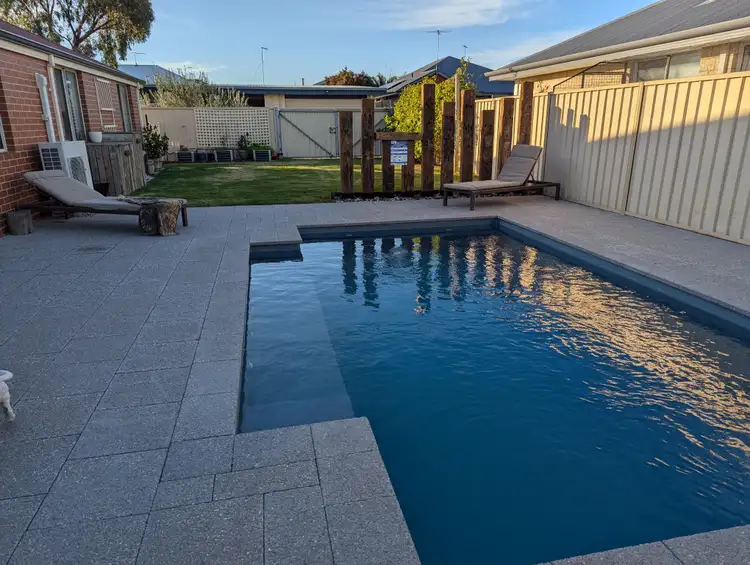 7 Carnaby Drive, Dawesville WA 6211