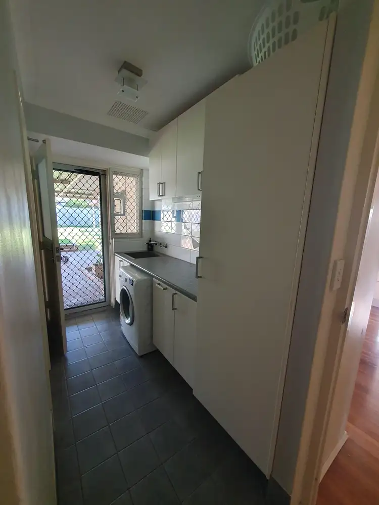 Seventh view of Homely house listing, 16 Inverness Circle, Camillo WA 6111