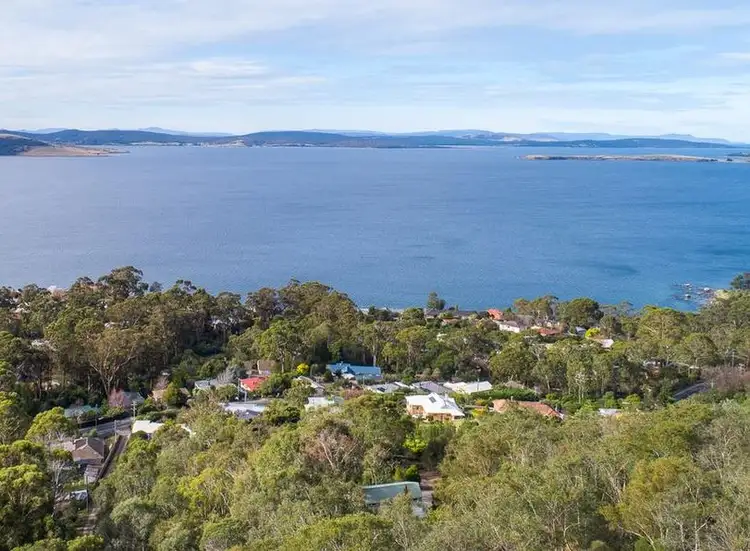 85A Channel Highway, Taroona TAS 7053