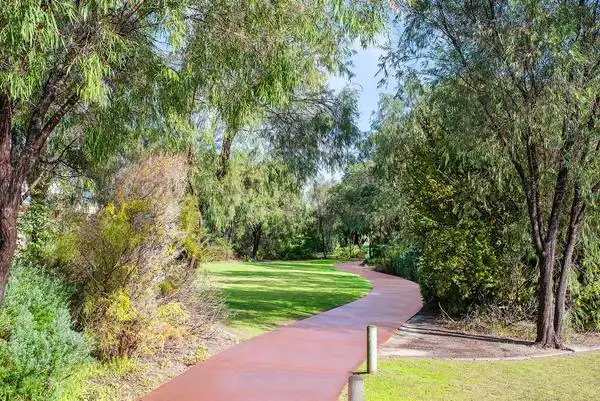Second view of Homely house listing, 2 Beachfields Drive, Broadwater WA 6280