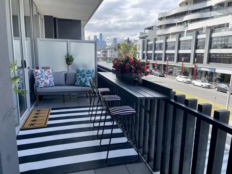 212/101 Bay Street, Port Melbourne VIC 3207
