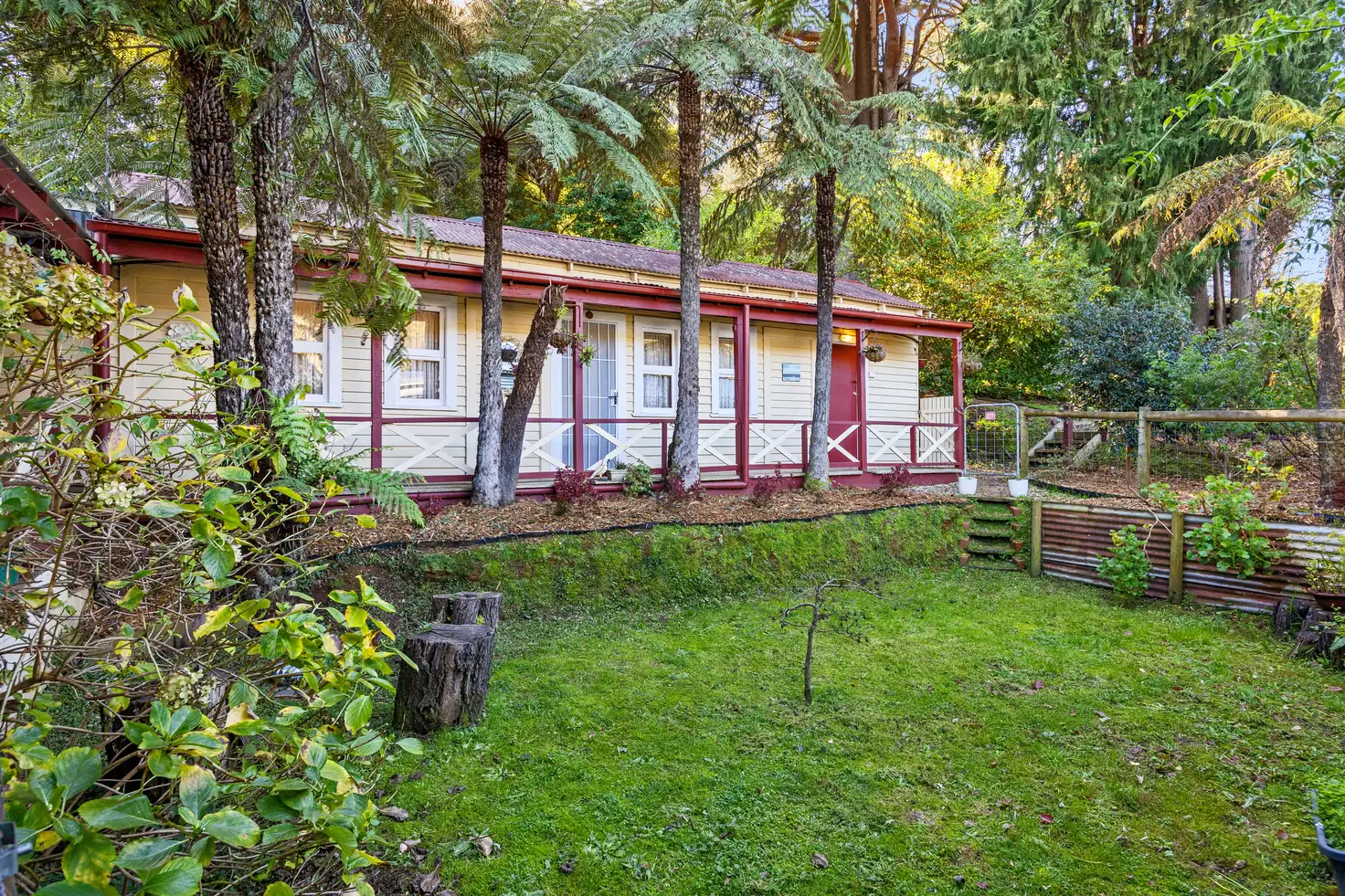 Main view of Homely block of units listing, 1 & 1A/4 Brett Road, Warburton VIC 3799