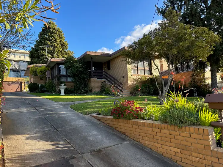 7 Goodson Street, Doncaster VIC 3108