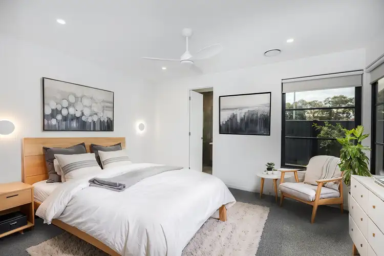 2 Muscat Ave, Burnside Heights VIC 3023