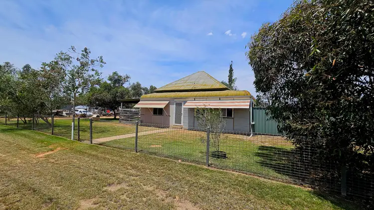 27 Mabel St, Cunnamulla QLD 4490