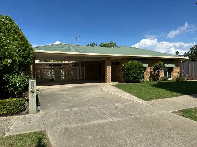 Second view of Homely house listing, 5 Prosper Court, West Wodonga VIC 3690