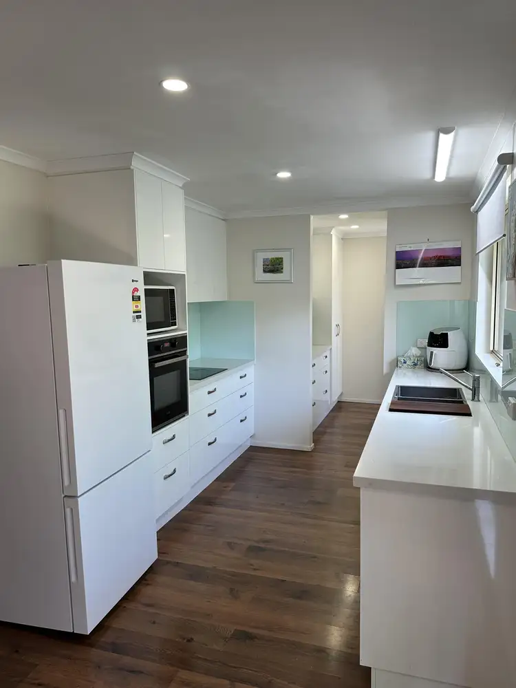 Seventh view of Homely house listing, 5 Prosper Court, West Wodonga VIC 3690