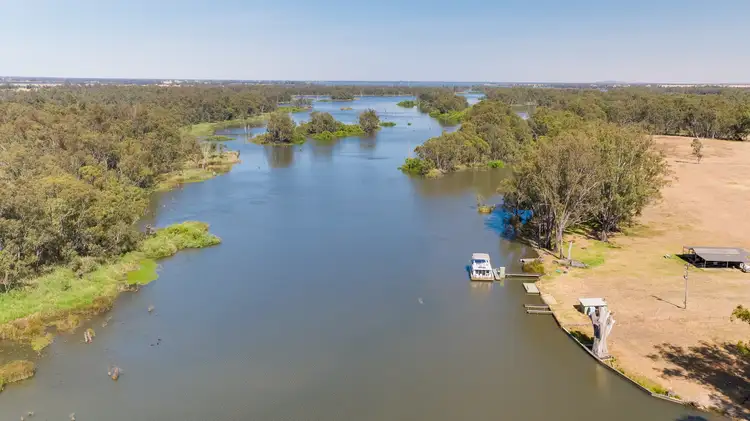 2237 Spring Drive, Collendina NSW 2646