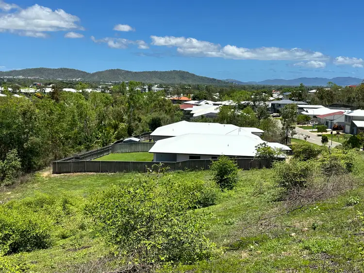 32 Arana Close, Douglas QLD 4814