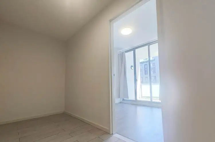 Fifth view of Homely apartment listing, D425/1-39 Lord Sheffield Circuit, Penrith NSW 2750