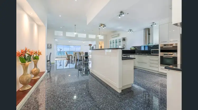 Fifth view of Homely apartment listing, 10/68 Esplanade, Darwin City NT 800