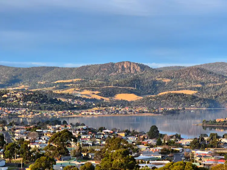 36 McGill Rise, Claremont TAS 7011