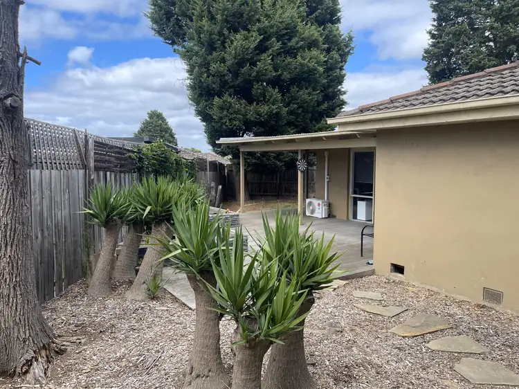 Second view of Homely house listing, 5 Merryn Close, Bundoora VIC 3083